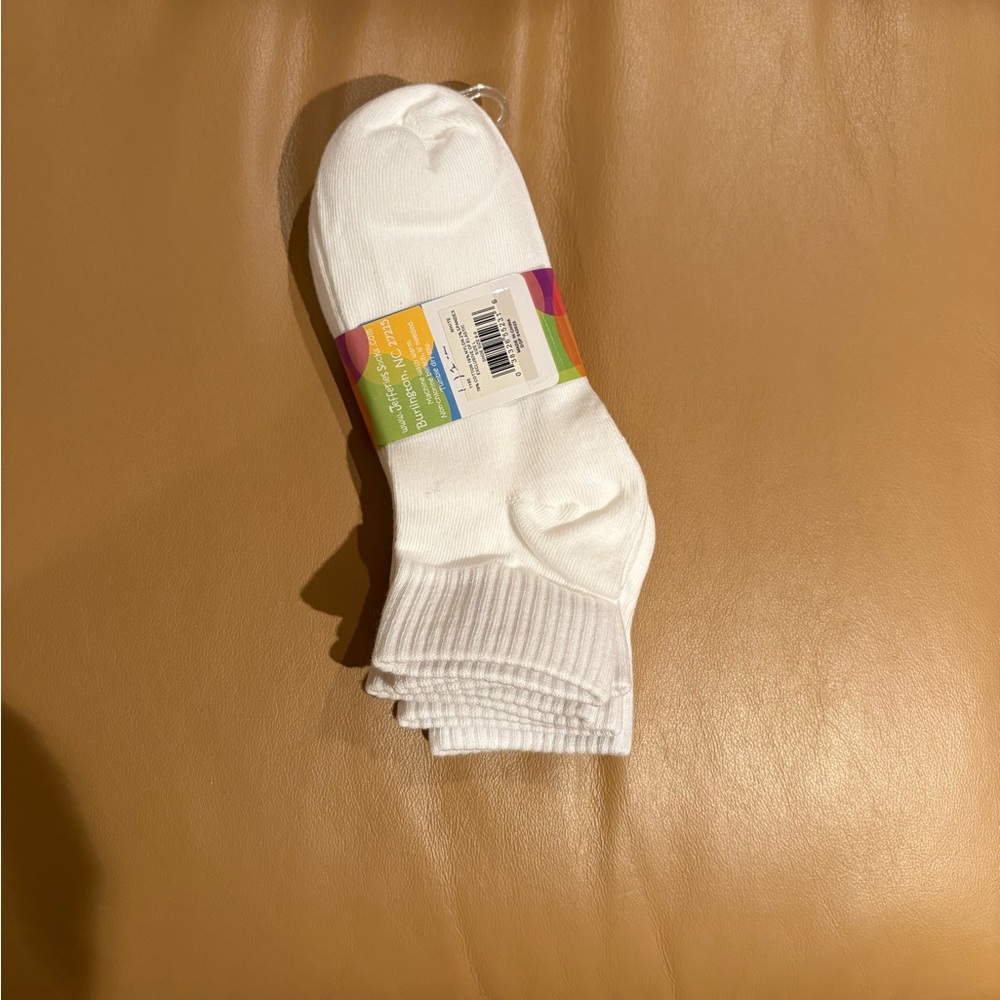 White socks - Picture 2 of 2